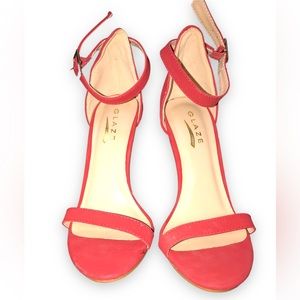 NWOT red heels sandals in size 5.5, 4” heel
